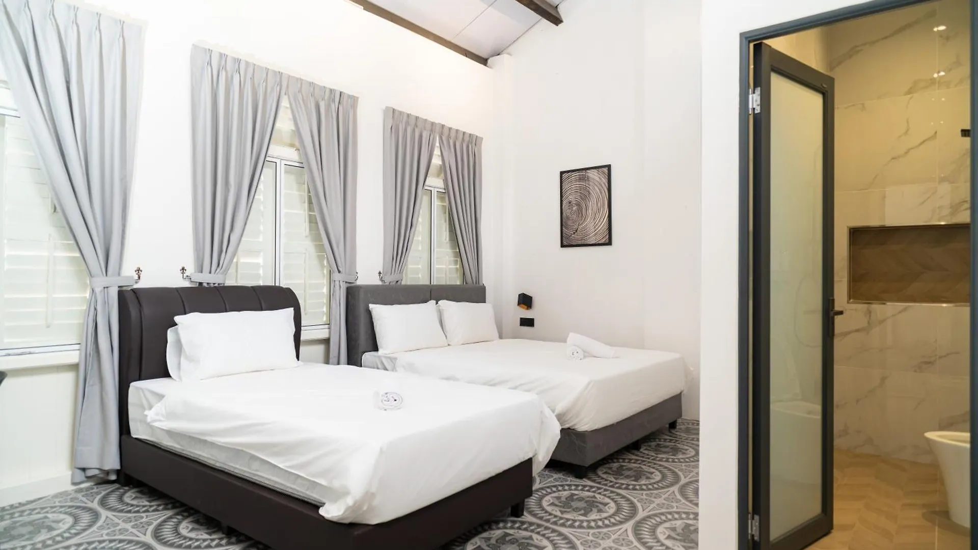 Hostel Jovial Industrial Stylish Lodge ''''Bukit Mertajam
